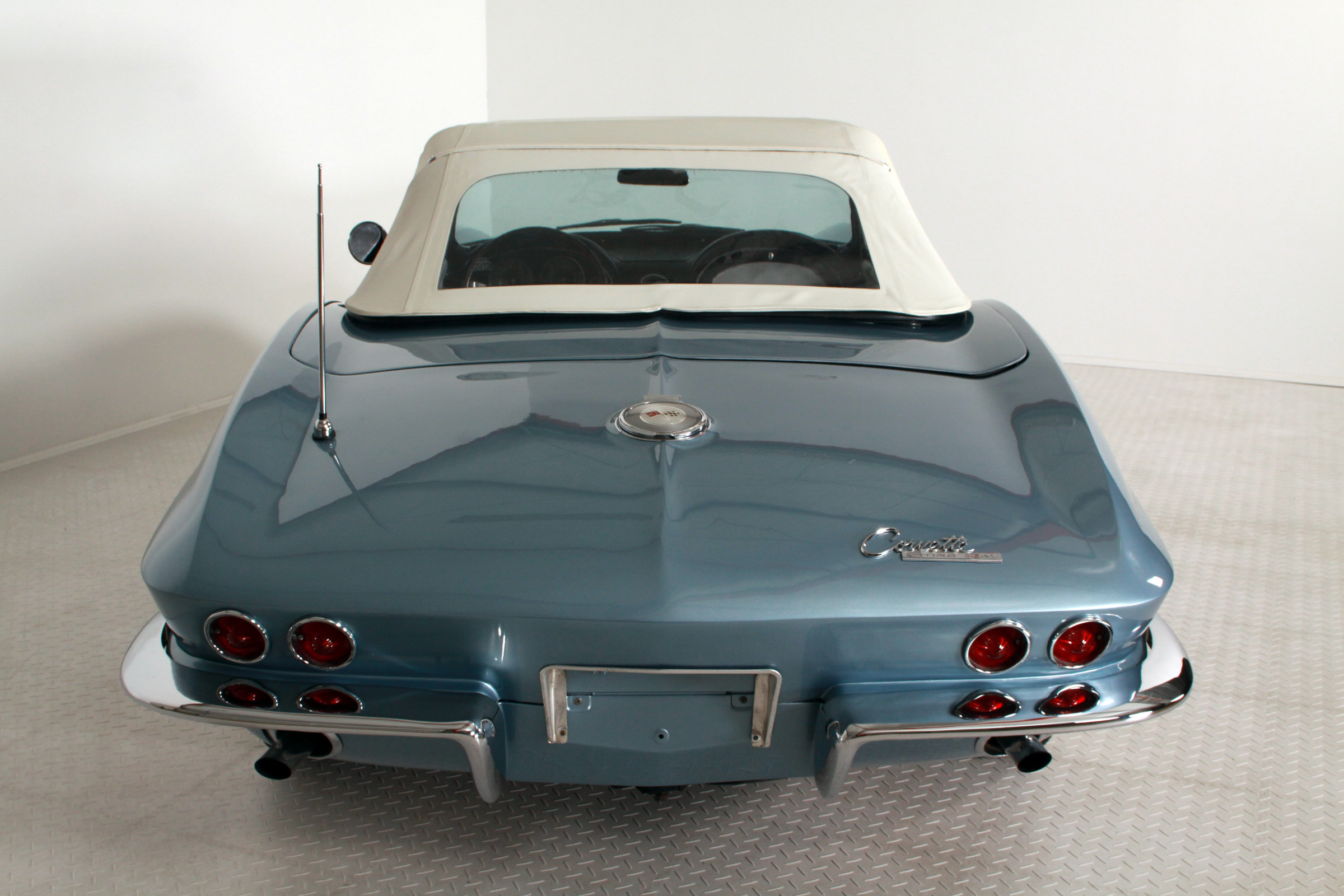 Chevrolet - Corvette C2 Sting Ray Convertible -Silver Blue